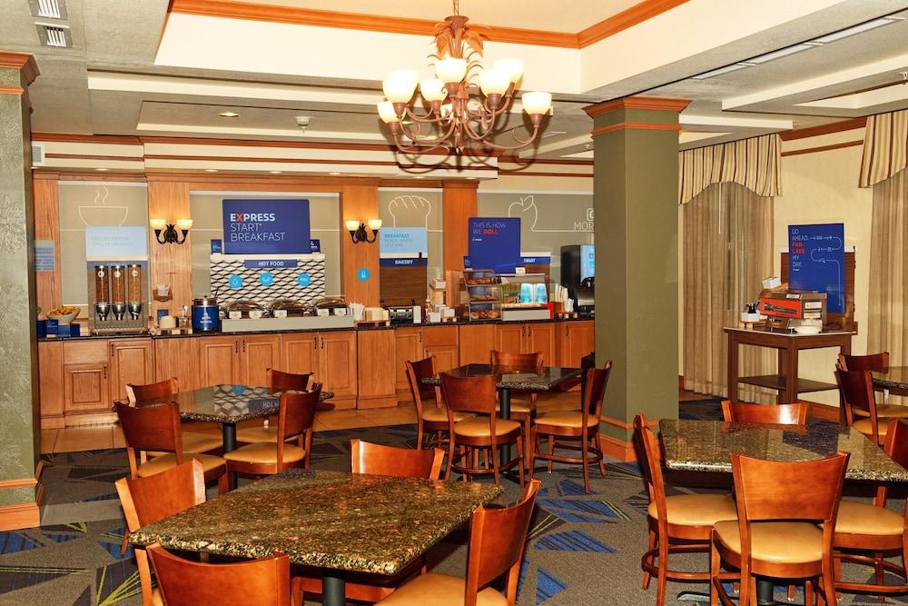 Holiday Inn Express Hotel & Suites Idaho Falls By Ihg Bagian luar foto