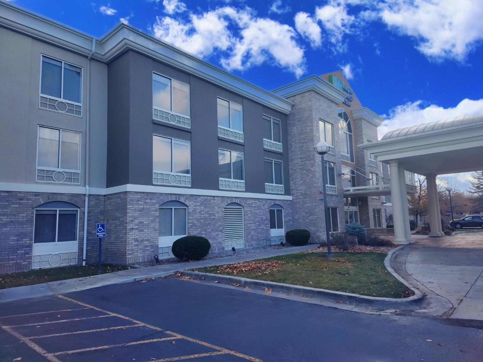 Holiday Inn Express Hotel & Suites Idaho Falls By Ihg Bagian luar foto