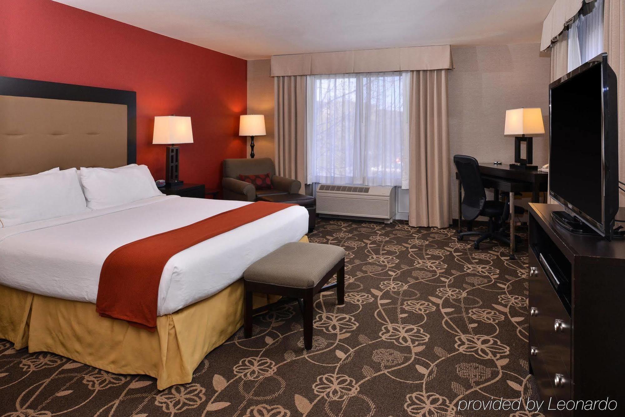 Holiday Inn Express Hotel & Suites Idaho Falls By Ihg Bagian luar foto