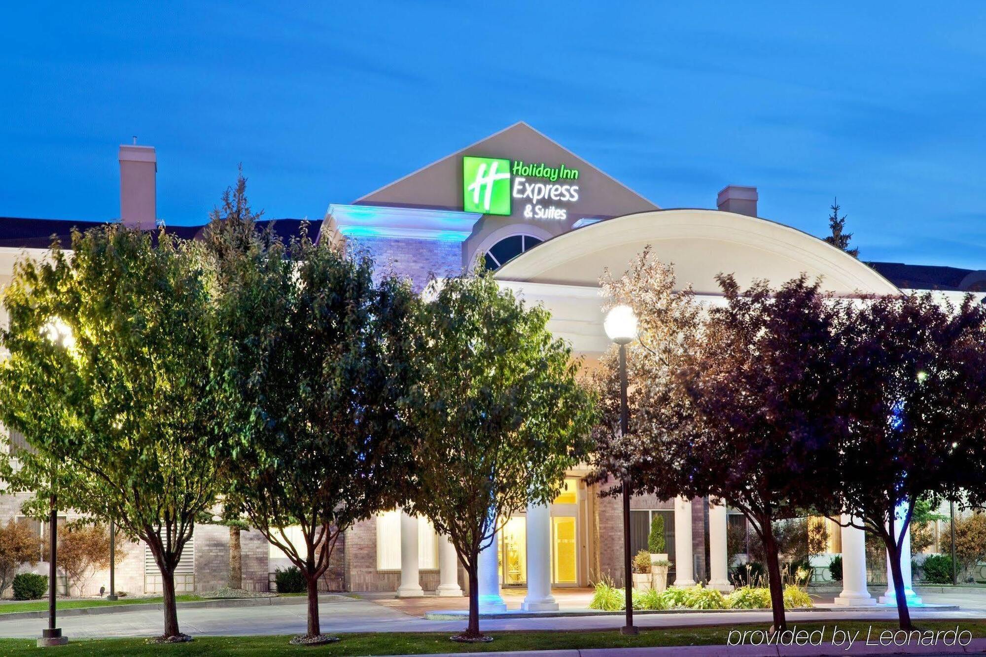 Holiday Inn Express Hotel & Suites Idaho Falls By Ihg Bagian luar foto