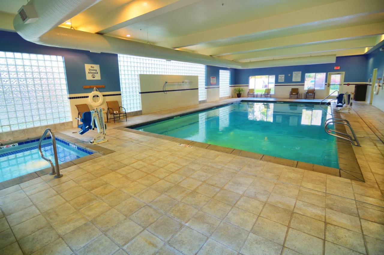 Holiday Inn Express Hotel & Suites Idaho Falls By Ihg Bagian luar foto
